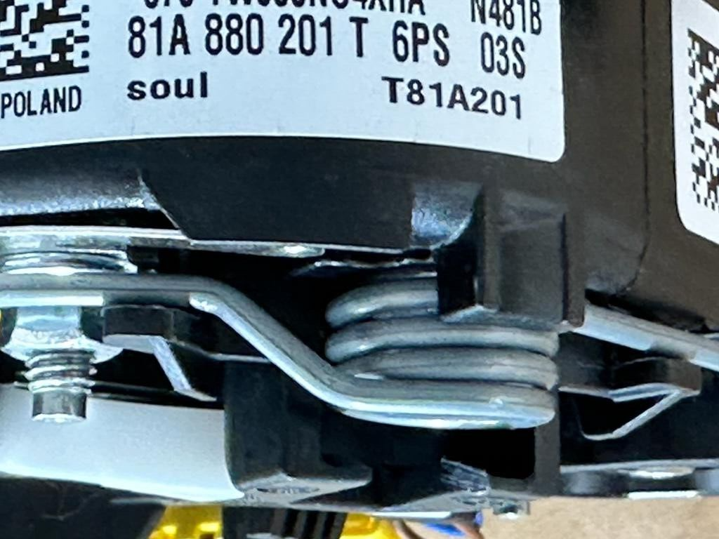 AUDI Q2 LENKRAD A.I.R.B.A.G 81A880201T AUDI Q2 DRIVER A.I.R.B.A.G. NEW ORIGINAL - Obrázek 3