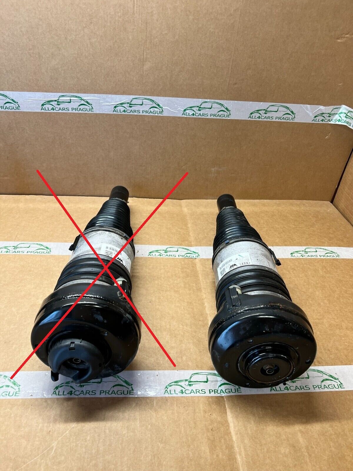 AUDI Q7 2016>> LUFTEDERDAMPFER LUFTFEDERUNG VORNE RECHTS LINKS 4M0616039AC ORIG. - Obrázek 3