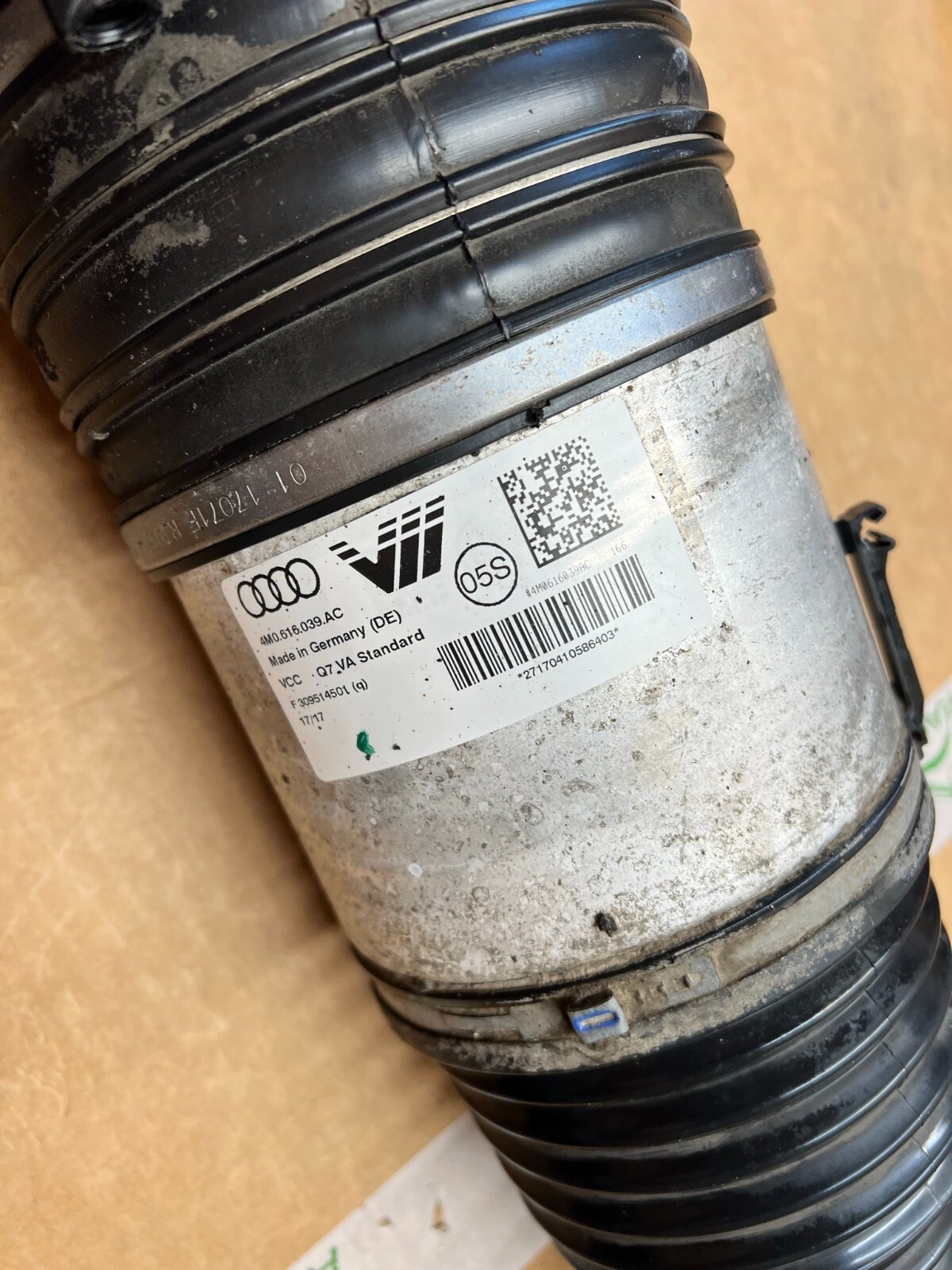 AUDI Q7 2016>> LUFTEDERDAMPFER LUFTFEDERUNG VORNE RECHTS LINKS 4M0616039AC ORIG. - Obrázek 4