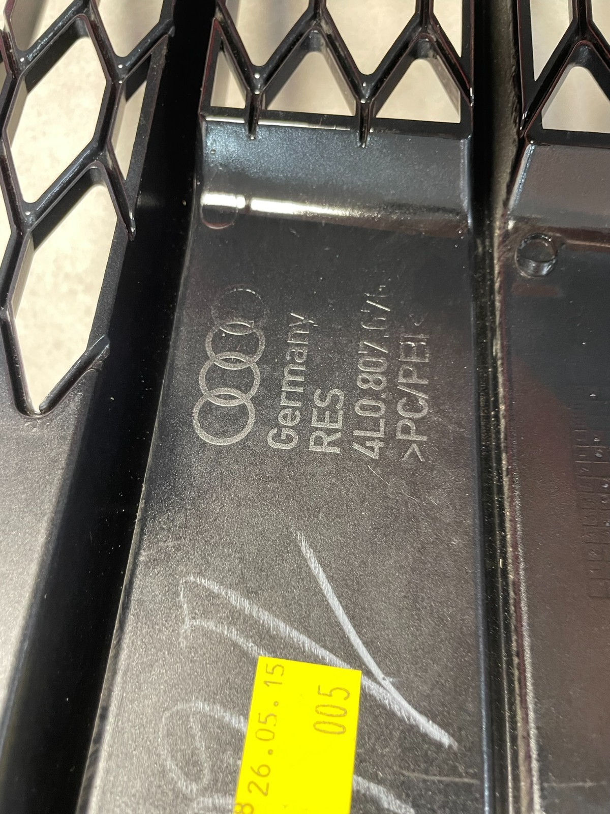 AUDI Q7 4L FRONTSTOßSTANGE RECHTS GRILL S-LINE SCHWARZGLÄNZEND 4L0807676B ORIG - Obrázek 16