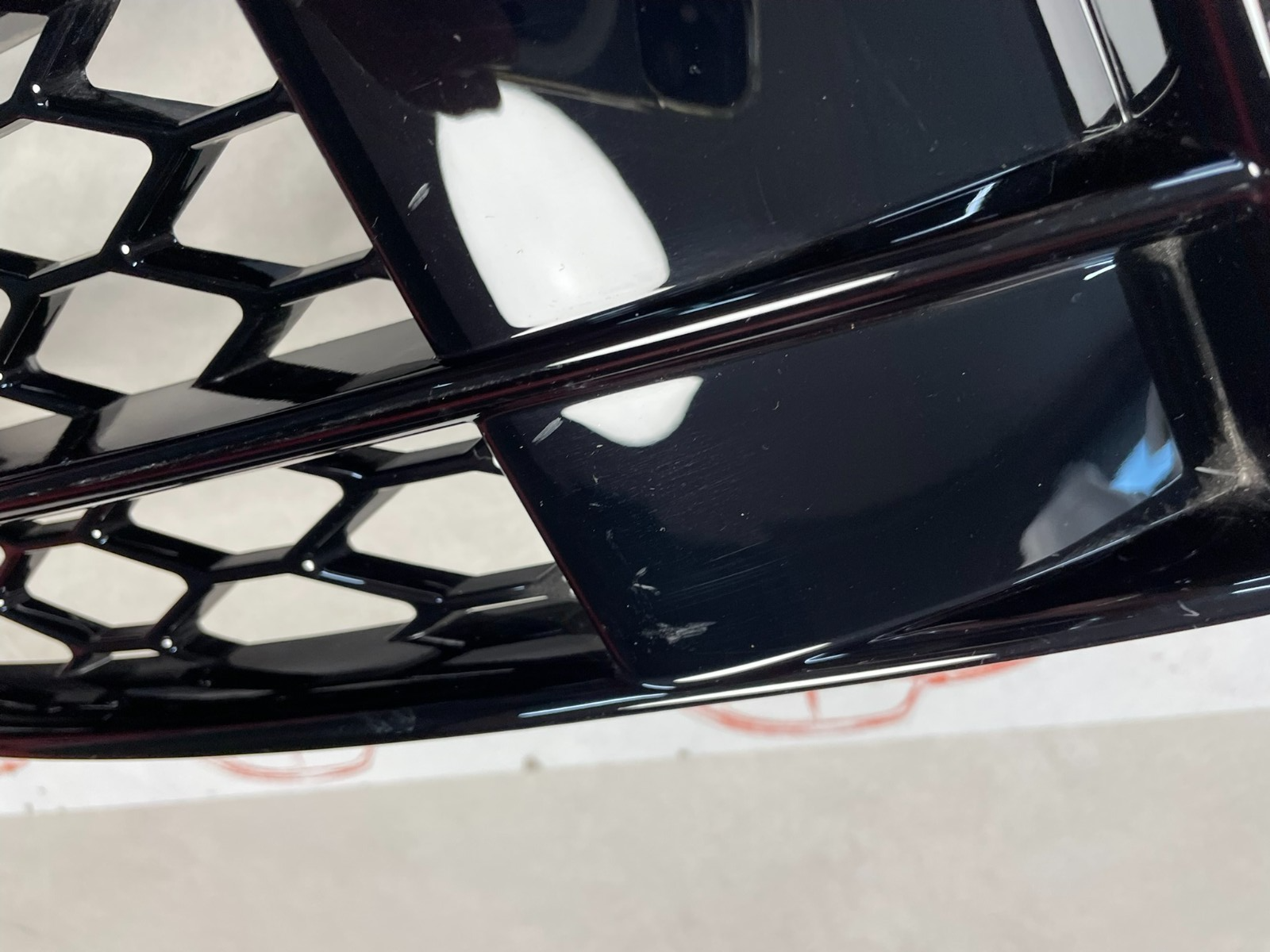 AUDI Q7 4L FRONTSTOßSTANGE RECHTS GRILL S-LINE SCHWARZGLÄNZEND 4L0807676B ORIG - Obrázek 9