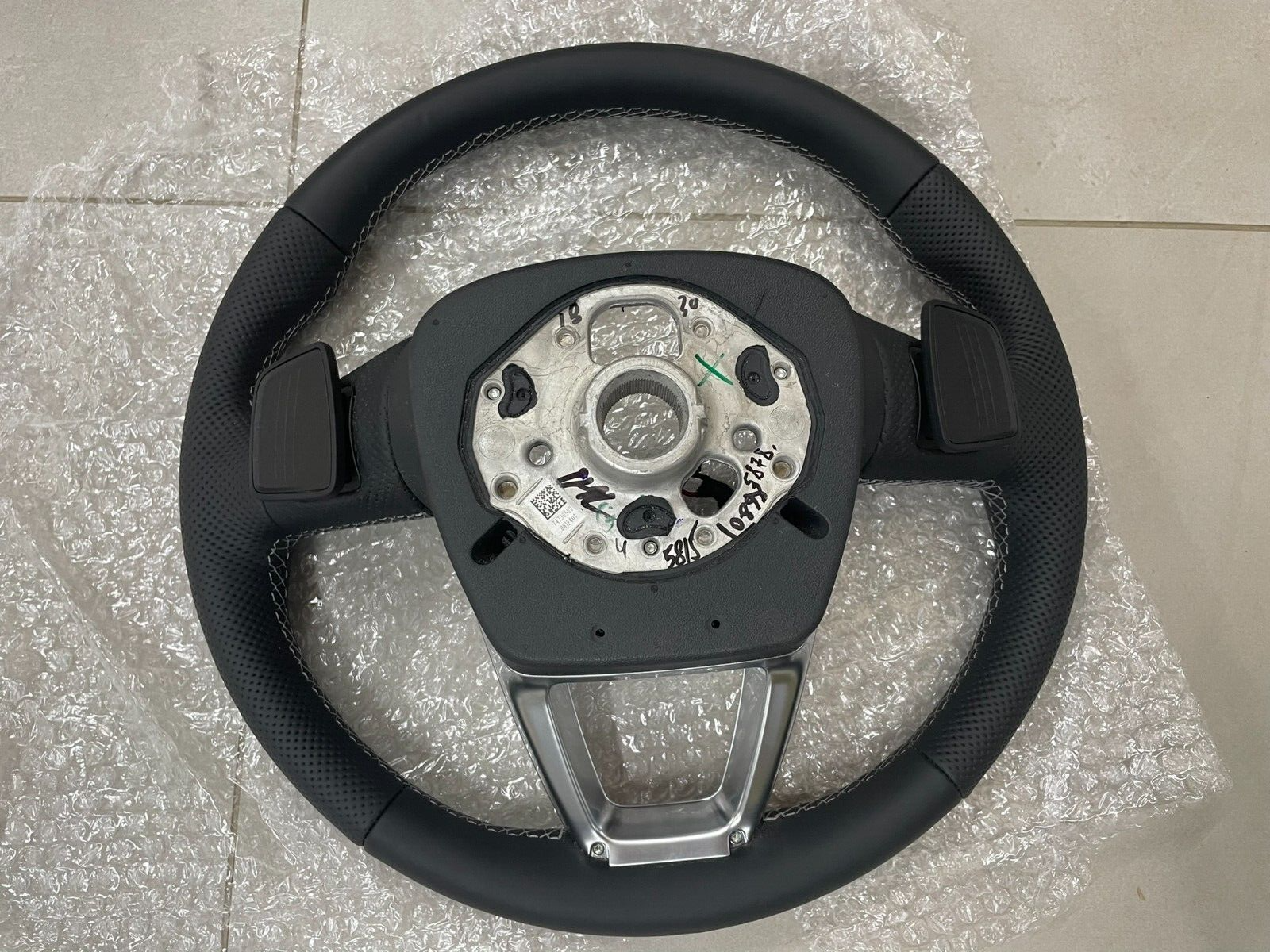 AUDI Q7 Q8 SPORT LEDER LENKRAD PERFORIERT BEHEIZT 4M8419091AL Fast Neu Test Car - Obrázek 22