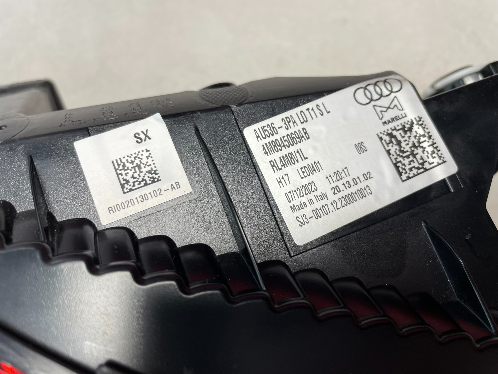 AUDI Q8 AUDI RSQ8 LED RÜCKLEUCHTE HINTEN LINKS 4M8945069AB ORIGINAL AUDI TEIL - Obrázek 3