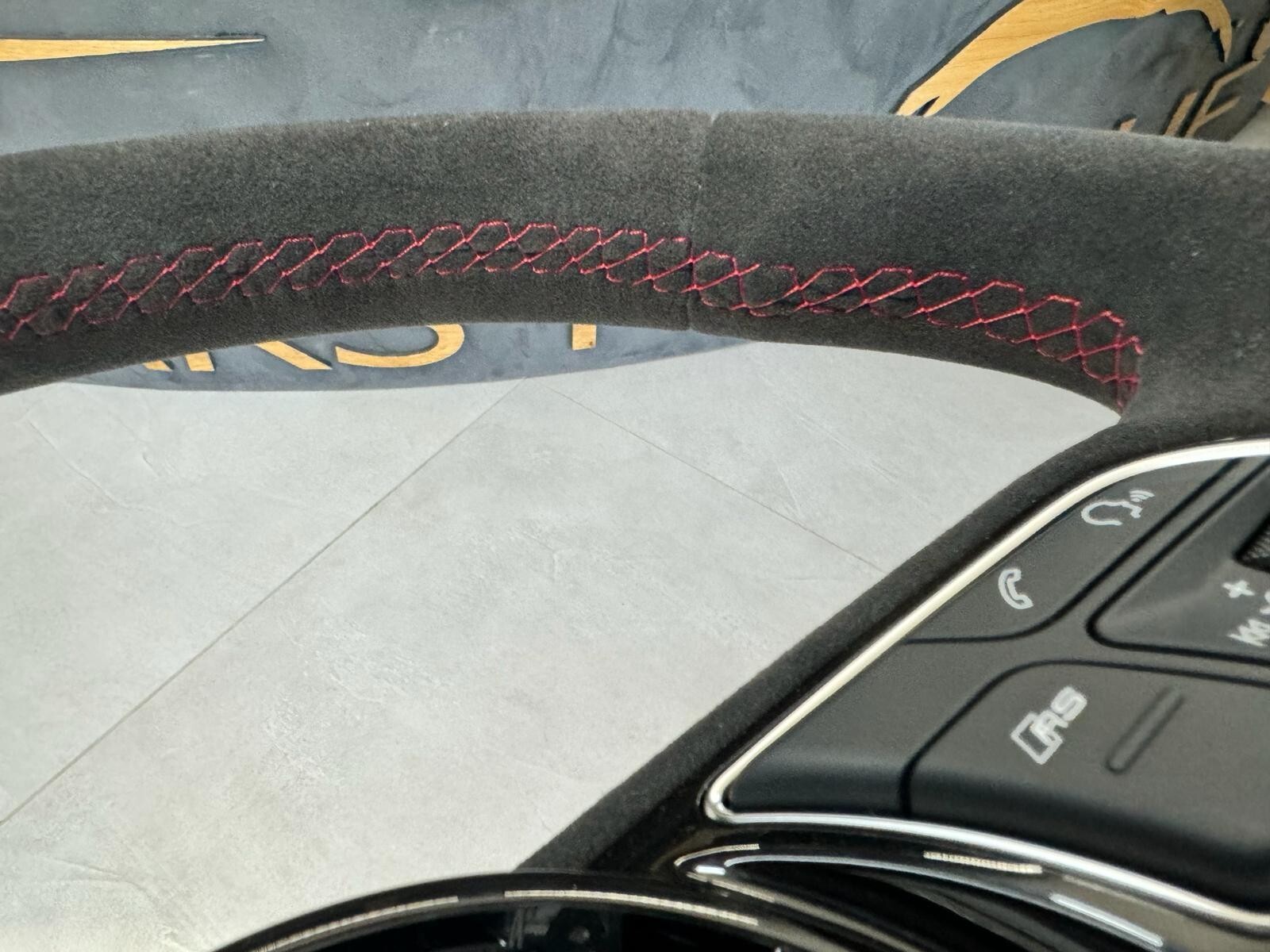 AUDI RS4 RS5 RS LENKRAD ALCANTARA SPORT LENKRAD SCHALTWIPPEN ABGEFLACHT NEU ORIG - Obrázek 11