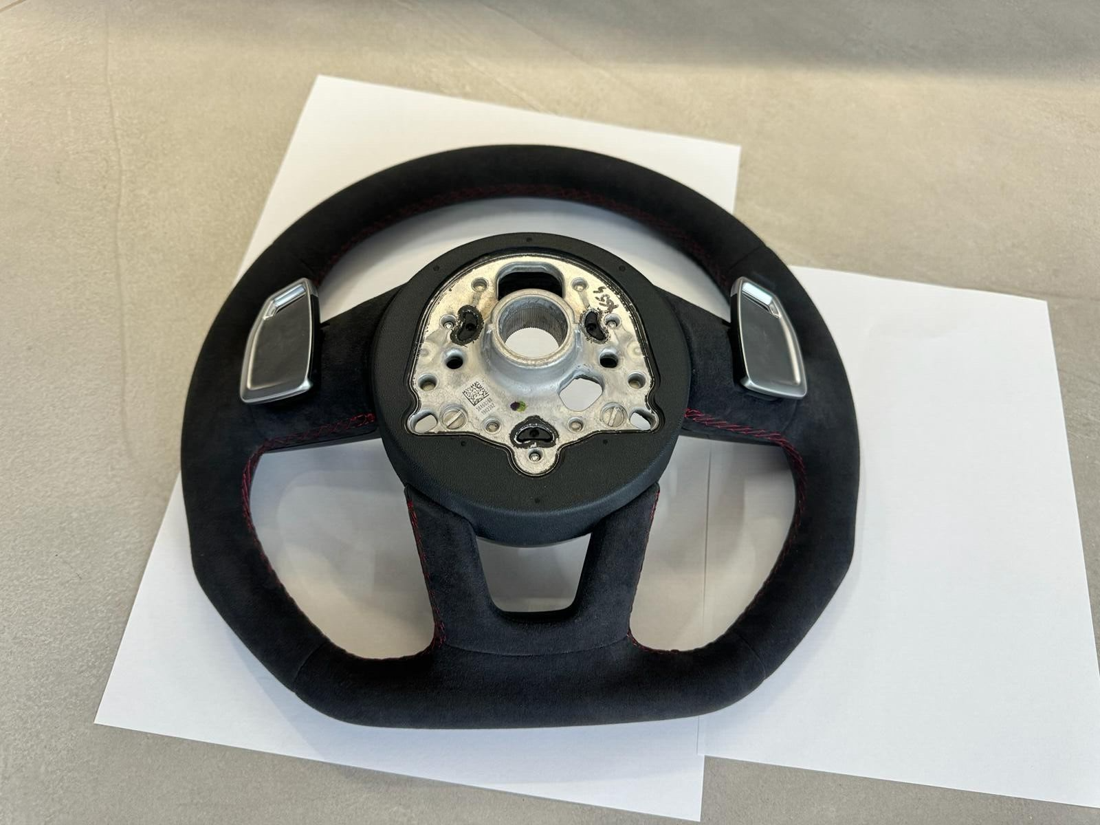 AUDI RS4 RS5 RS LENKRAD ALCANTARA SPORT LENKRAD SCHALTWIPPEN ABGEFLACHT NEU ORIG - Obrázek 13