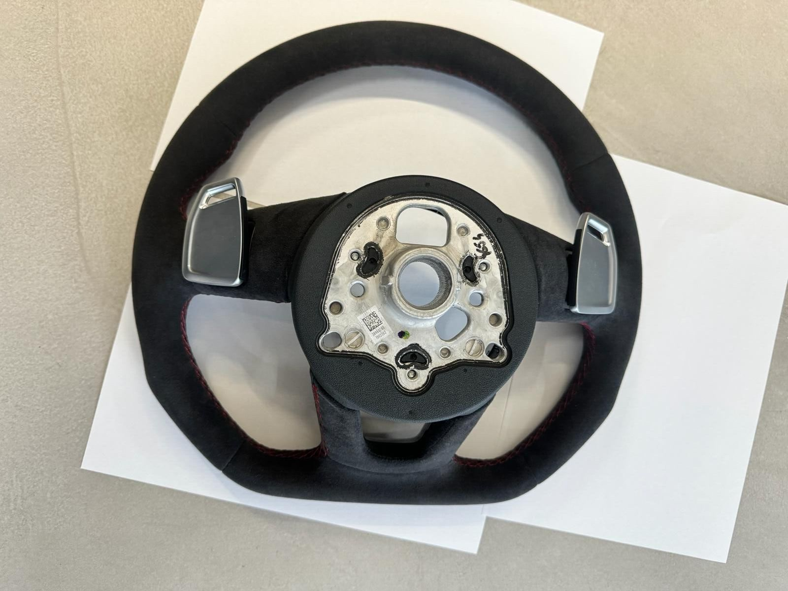 AUDI RS4 RS5 RS LENKRAD ALCANTARA SPORT LENKRAD SCHALTWIPPEN ABGEFLACHT NEU ORIG - Obrázek 7