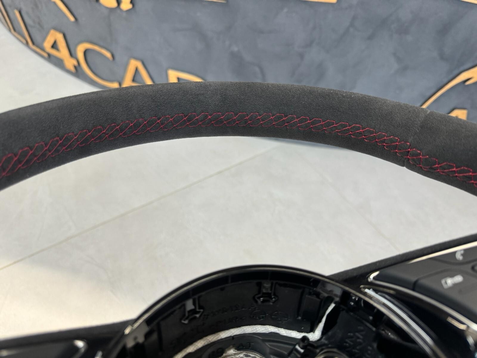 AUDI RS4 RS5 RS LENKRAD ALCANTARA SPORT LENKRAD SCHALTWIPPEN ABGEFLACHT NEU ORIG - Obrázek 8