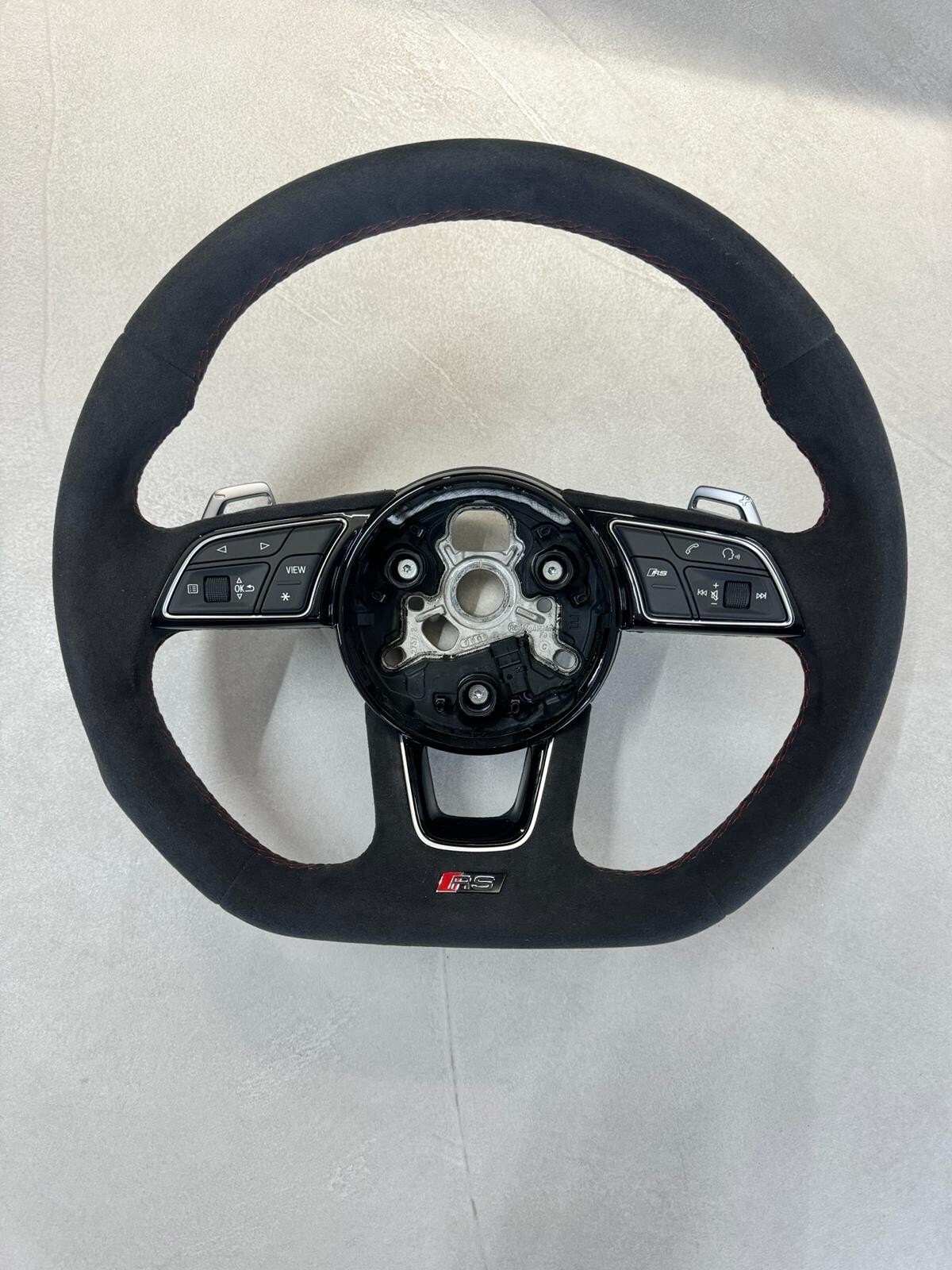 AUDI RS4 RS5 RS LENKRAD ALCANTARA SPORT LENKRAD SCHALTWIPPEN ABGEFLACHT NEU ORIG