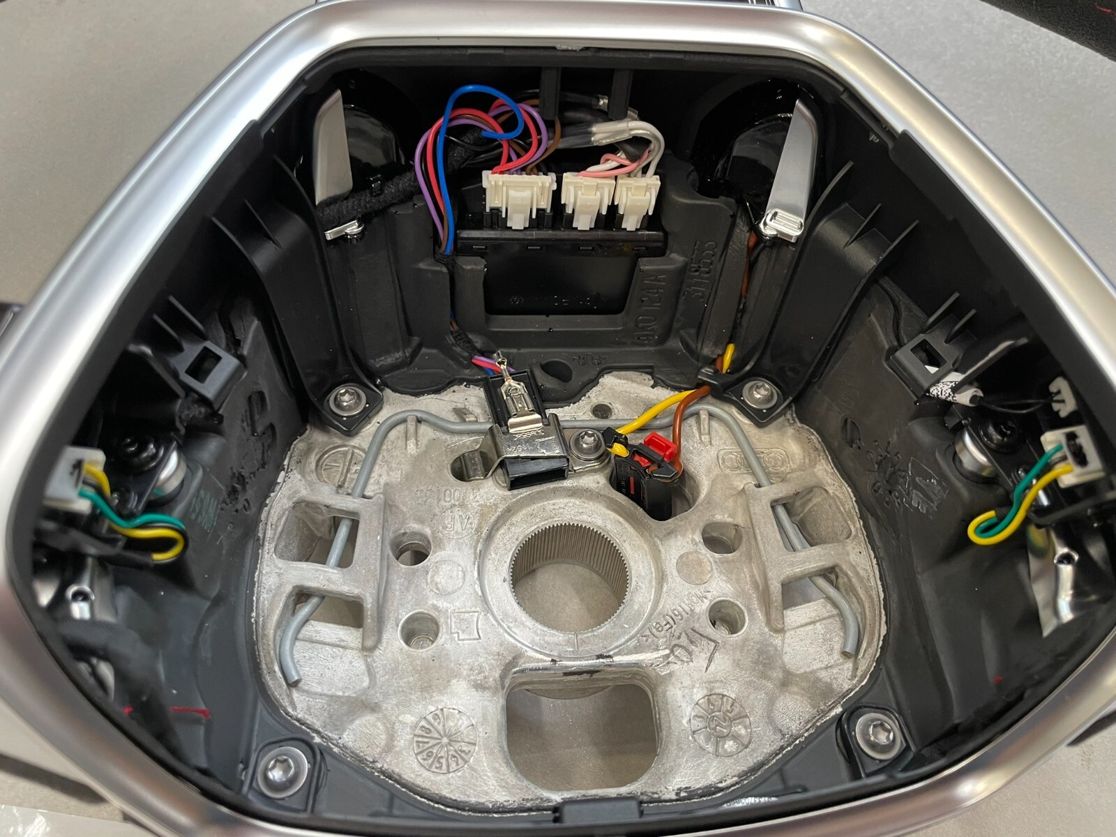 AUDI RS6 RS7 4K C8 SPORT LENKRAD ALCANTARA ABGEFLACHT BEHEIZT+KOMBISCHALTER NEU - Obrázek 12