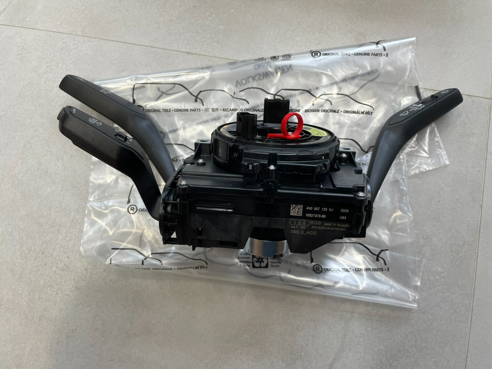 AUDI RS6 RS7 4K C8 SPORT LENKRAD ALCANTARA ABGEFLACHT BEHEIZT+KOMBISCHALTER NEU - Obrázek 8