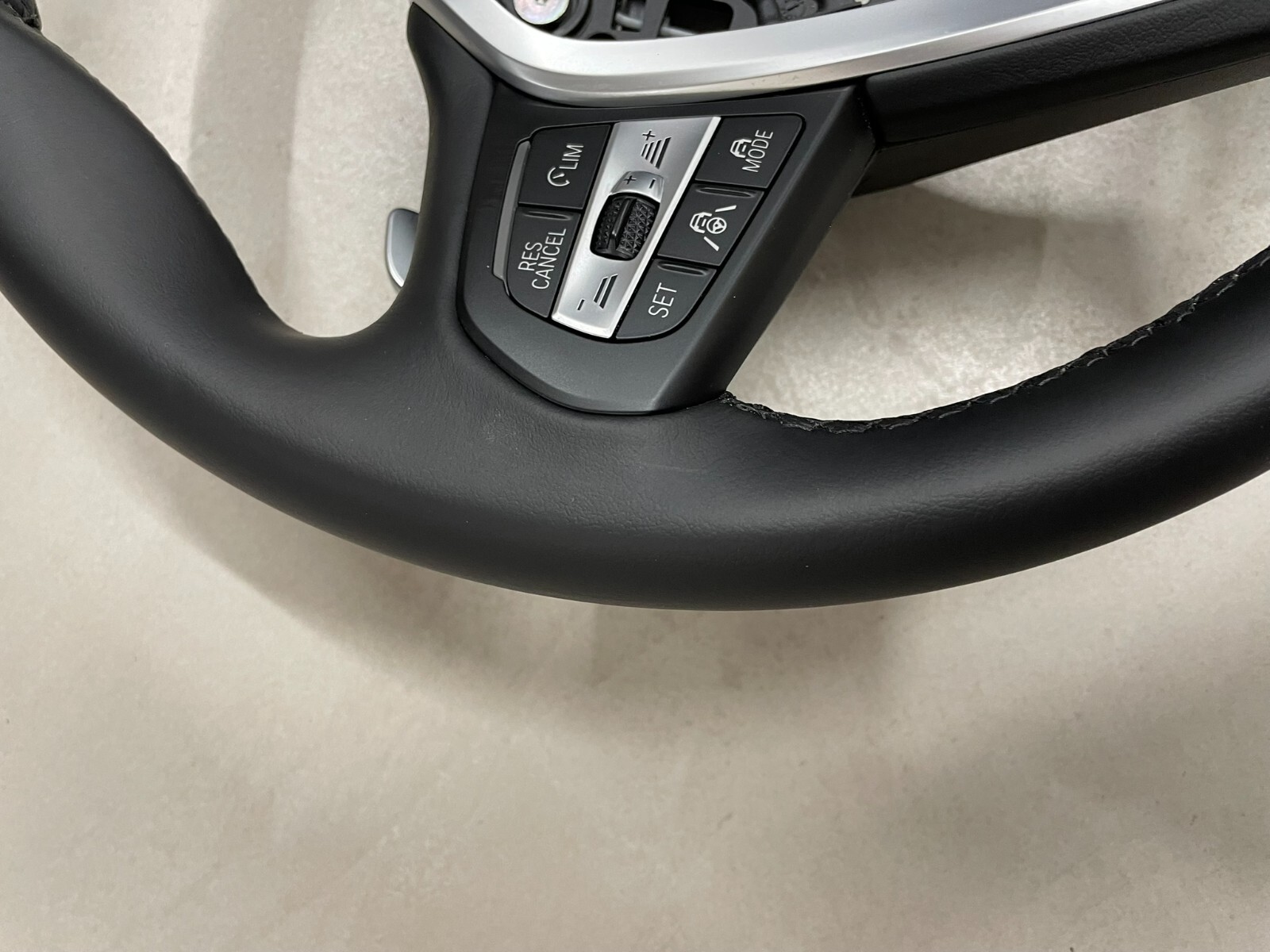 BMW 5, 6, 7 G30 G31 G32 G11 MULTIFUNKCIONAL LEATHER STEERING WHEEL WITH PADDELS - Obrázek 10