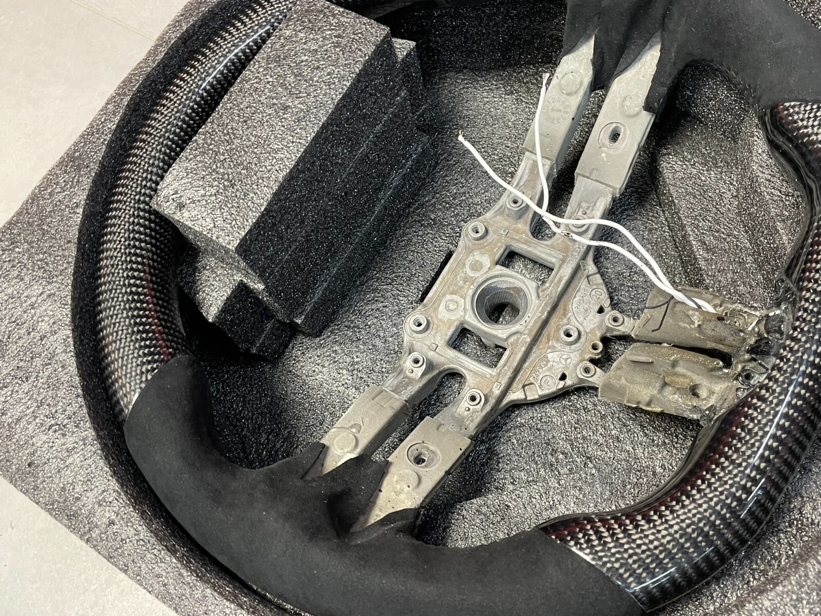 CARBON ALCANTARA LENKRAD FÜR MERCEDES AMG LEERES RAHMEN INDIVIDUEL PRODUKT NEU - Obrázek 8