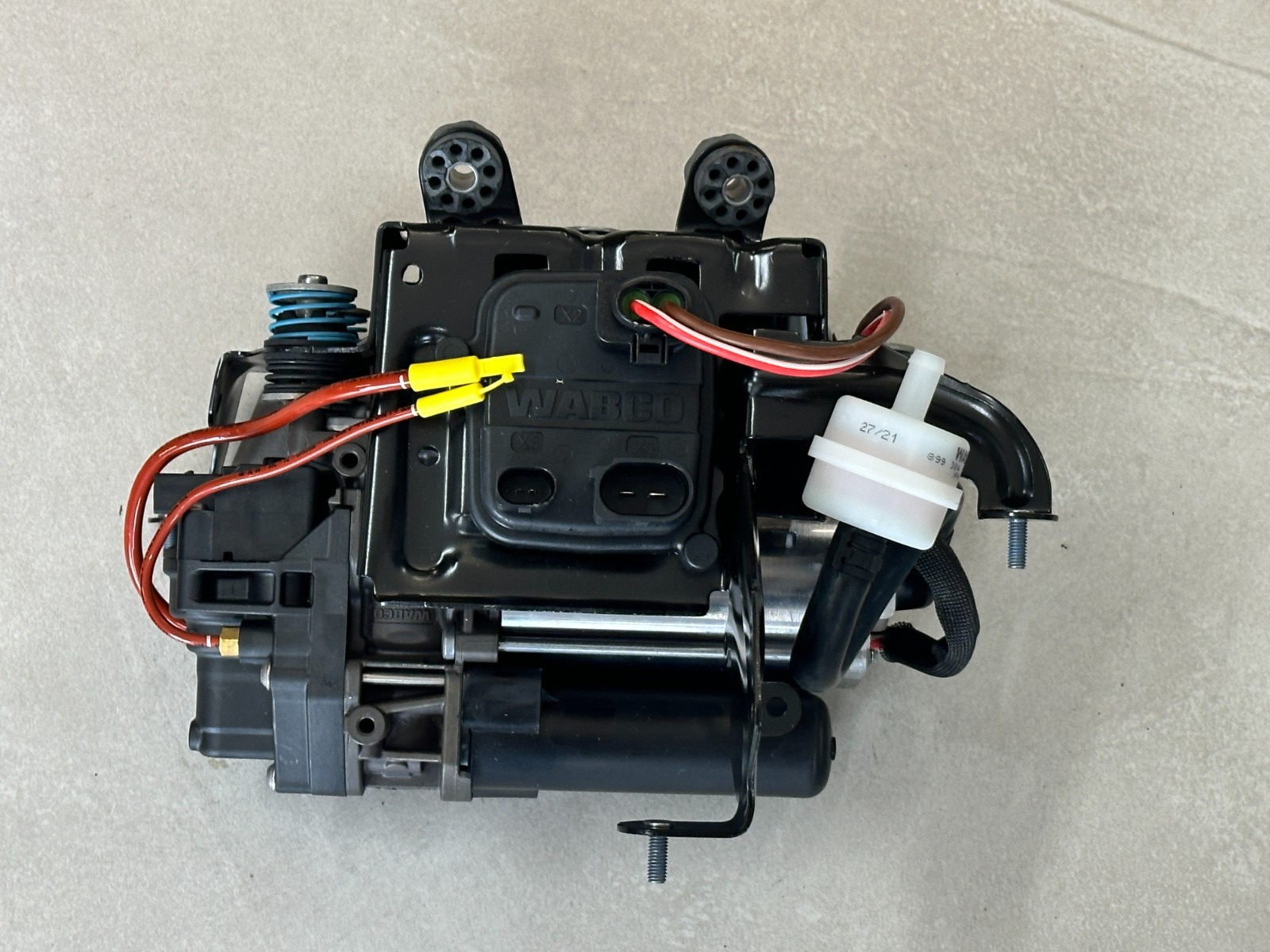 LUFTFEDERUNG KOMPRESOR PORSCHE CAYENNE 9Y, MACAN 95B 4M0616005H ORIGINAL NEU - Obrázek 4