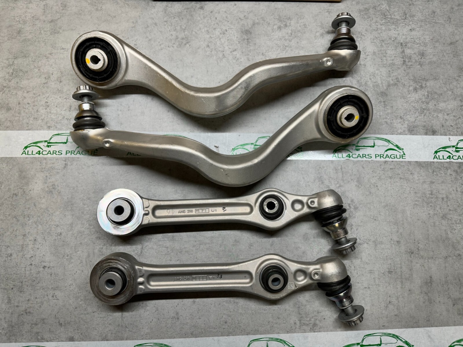 MERCEDES-BENZ AMG GT X290 QUERLENKER SATZ VORNE UNTEN A2903330100 A2903330200...