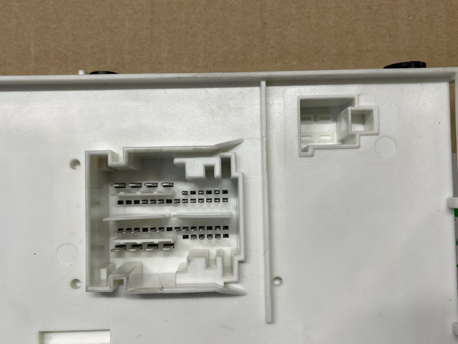 MERCEDES BENZ W246 W156 / INFINITI Q30 STEUERGERÄT A1569007402 DEM V TEST CAR - Obrázek 7