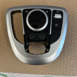 MERCEDES W447 V-KLASSE TOUCH PAD MITTELKONSOLE SCHALTER A4479000208 Fast Neu ...