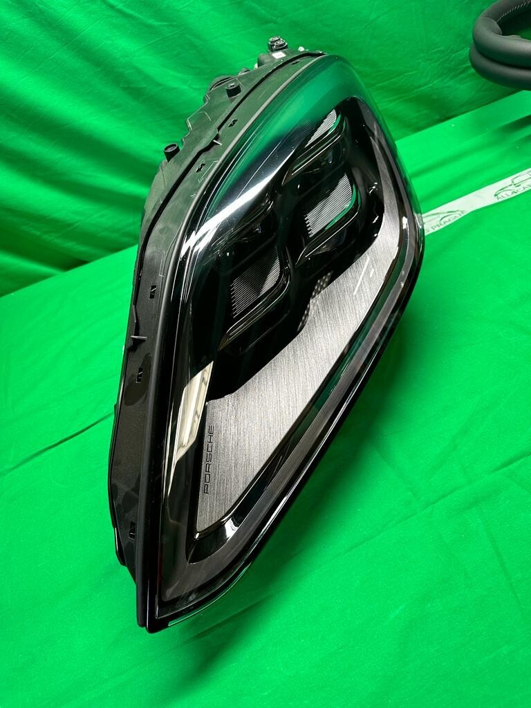 PORSCHE CAYENNE 2024 FRONT SCHEINWERFER MATRIX 9Y0941085M 9Y0 941 085 M ORIG.!