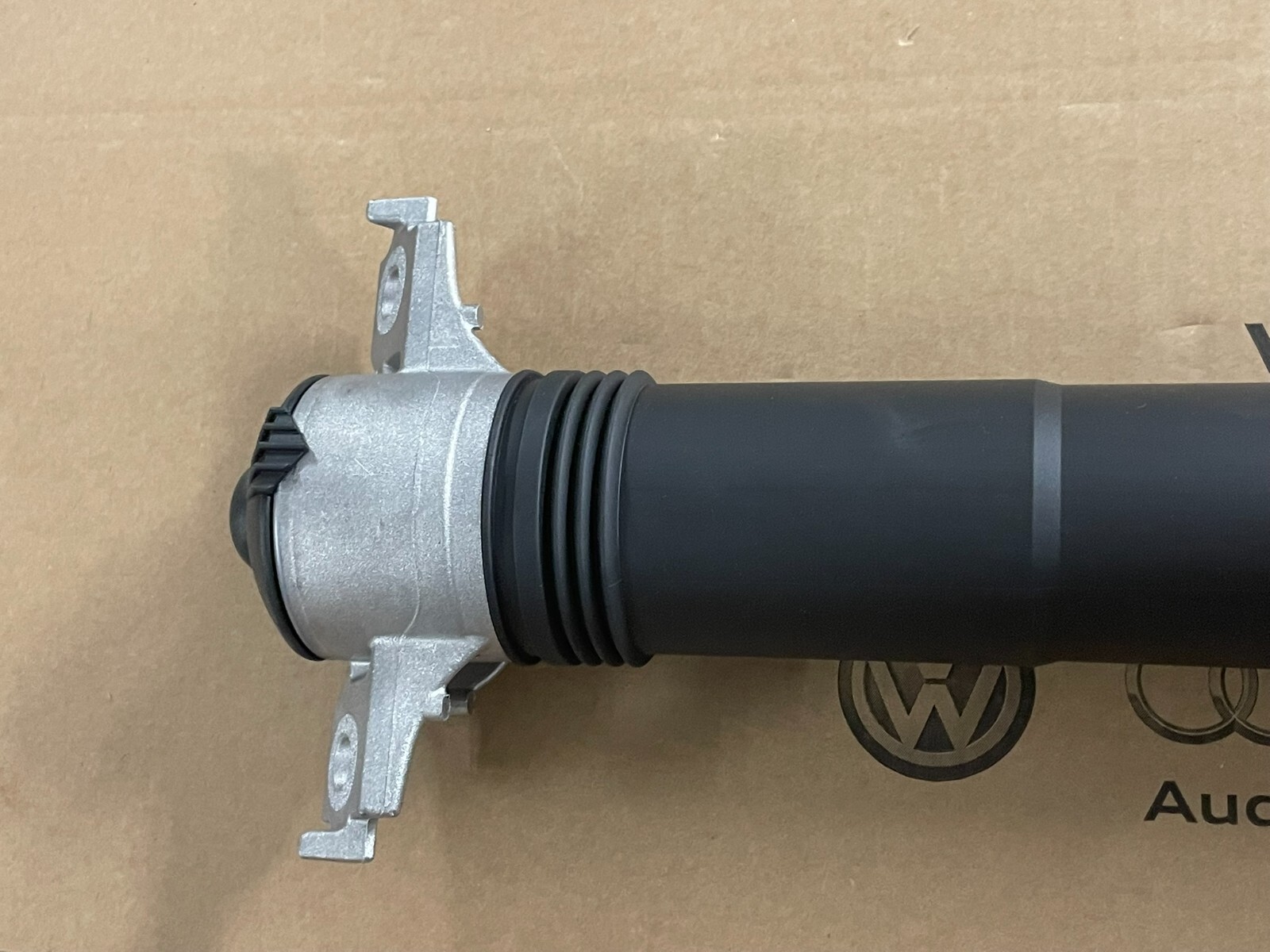 PORSCHE CAYENNE 9YA-2 STOSSDÄMPFER ELEKTRISCH HINTEN RECHTS 9Y0513028F ORIG NEU - Obrázek 14