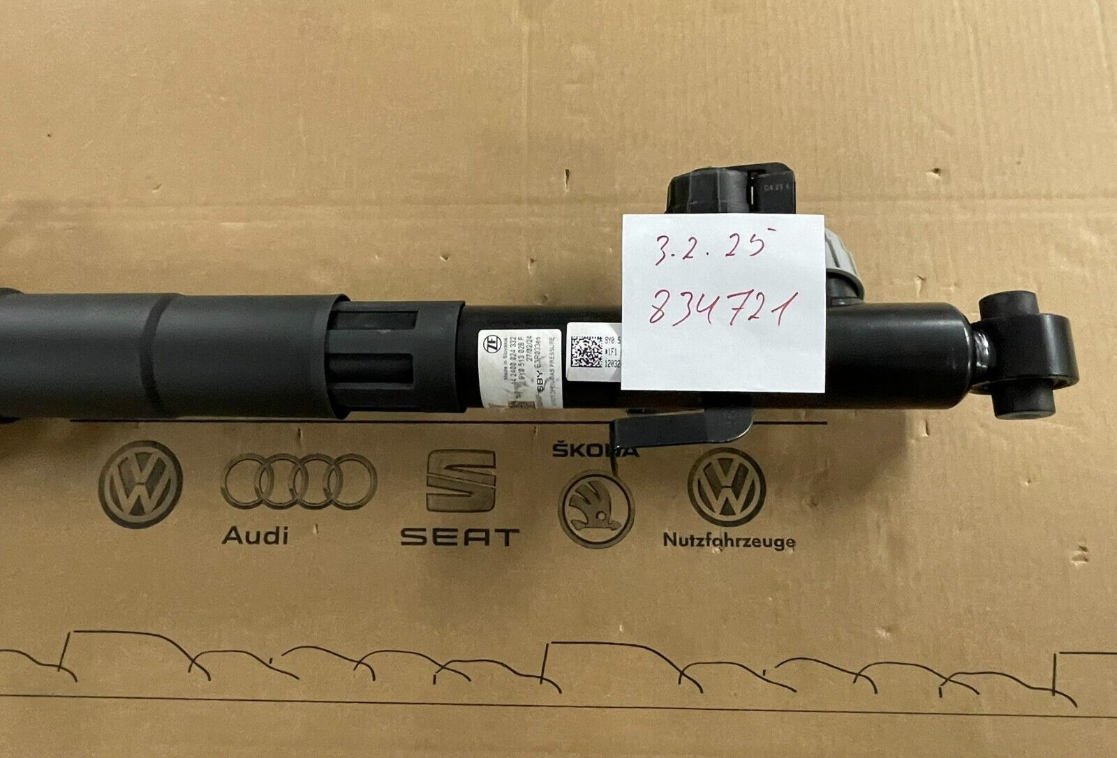 PORSCHE CAYENNE 9YA-2 STOSSDÄMPFER ELEKTRISCH HINTEN RECHTS 9Y0513028F ORIG NEU - Obrázek 25