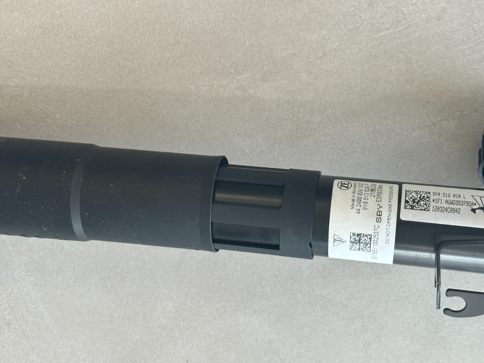 PORSCHE CAYENNE 9YA-2 STOSSDÄMPFER ELEKTRISCH HINTEN RECHTS 9Y0513028F ORIG NEU - Obrázek 15