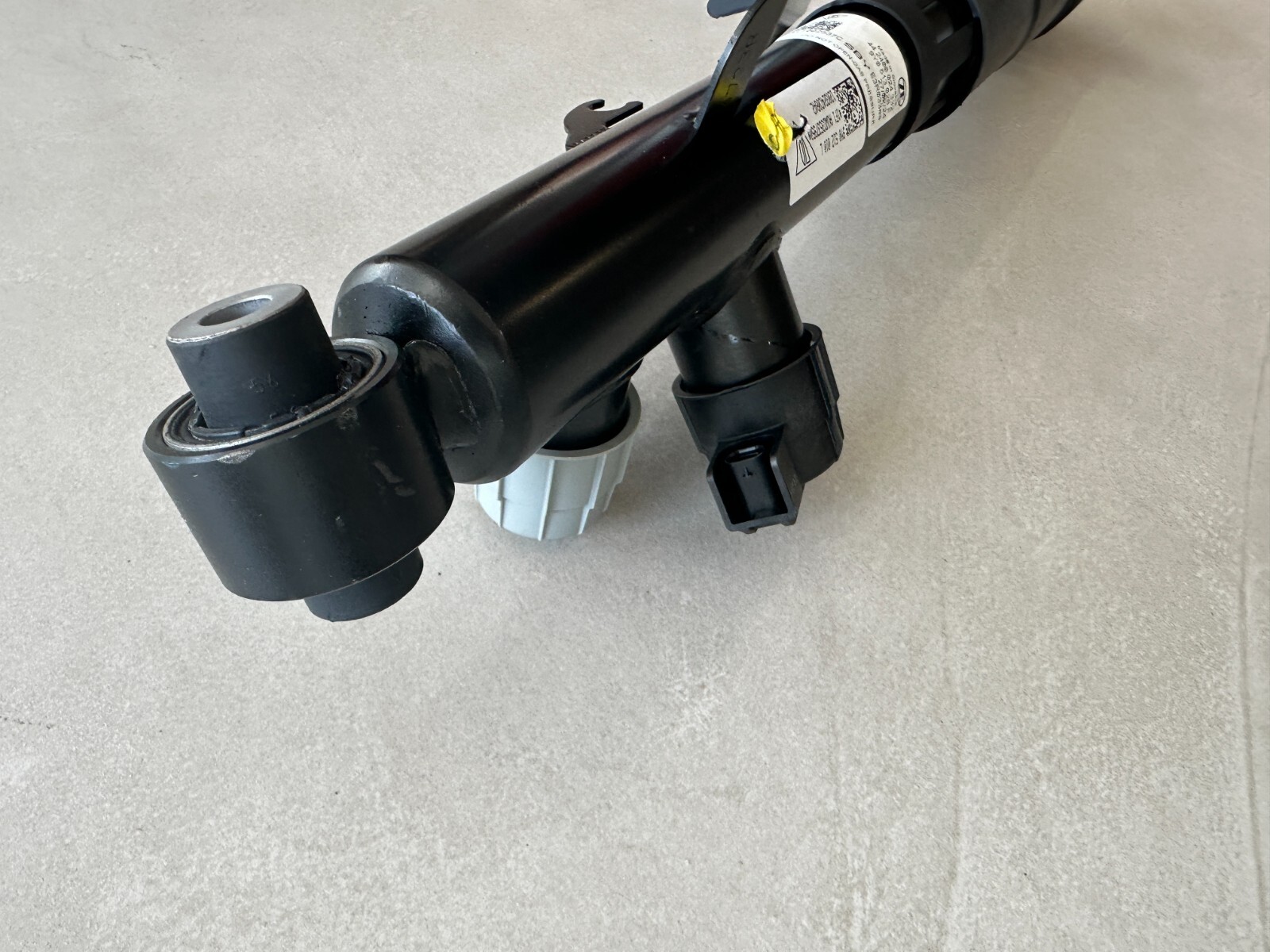 PORSCHE CAYENNE 9YA-2 STOSSDÄMPFER ELEKTRISCH HINTEN RECHTS 9Y0513028F ORIG NEU - Obrázek 21