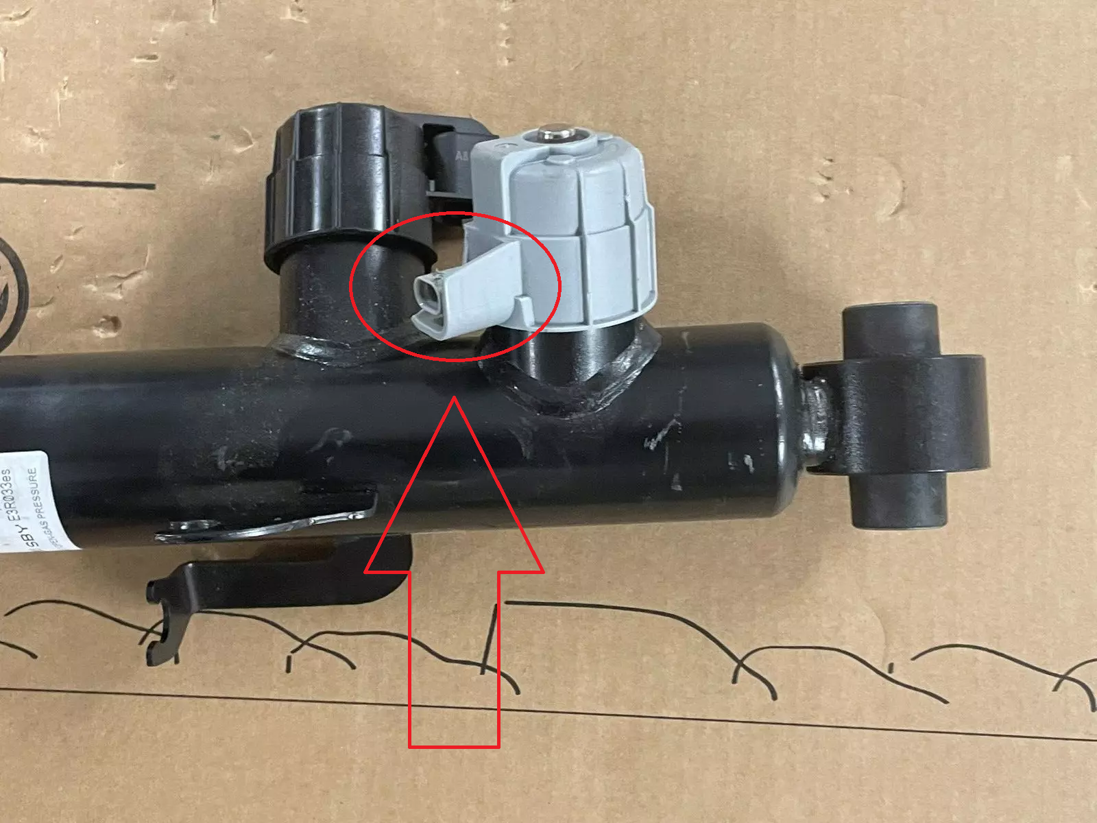 PORSCHE CAYENNE 9YA-2 STOSSDÄMPFER ELEKTRISCH HINTER LINKS 9Y0513027F ORIG NEU - Obrázek 16