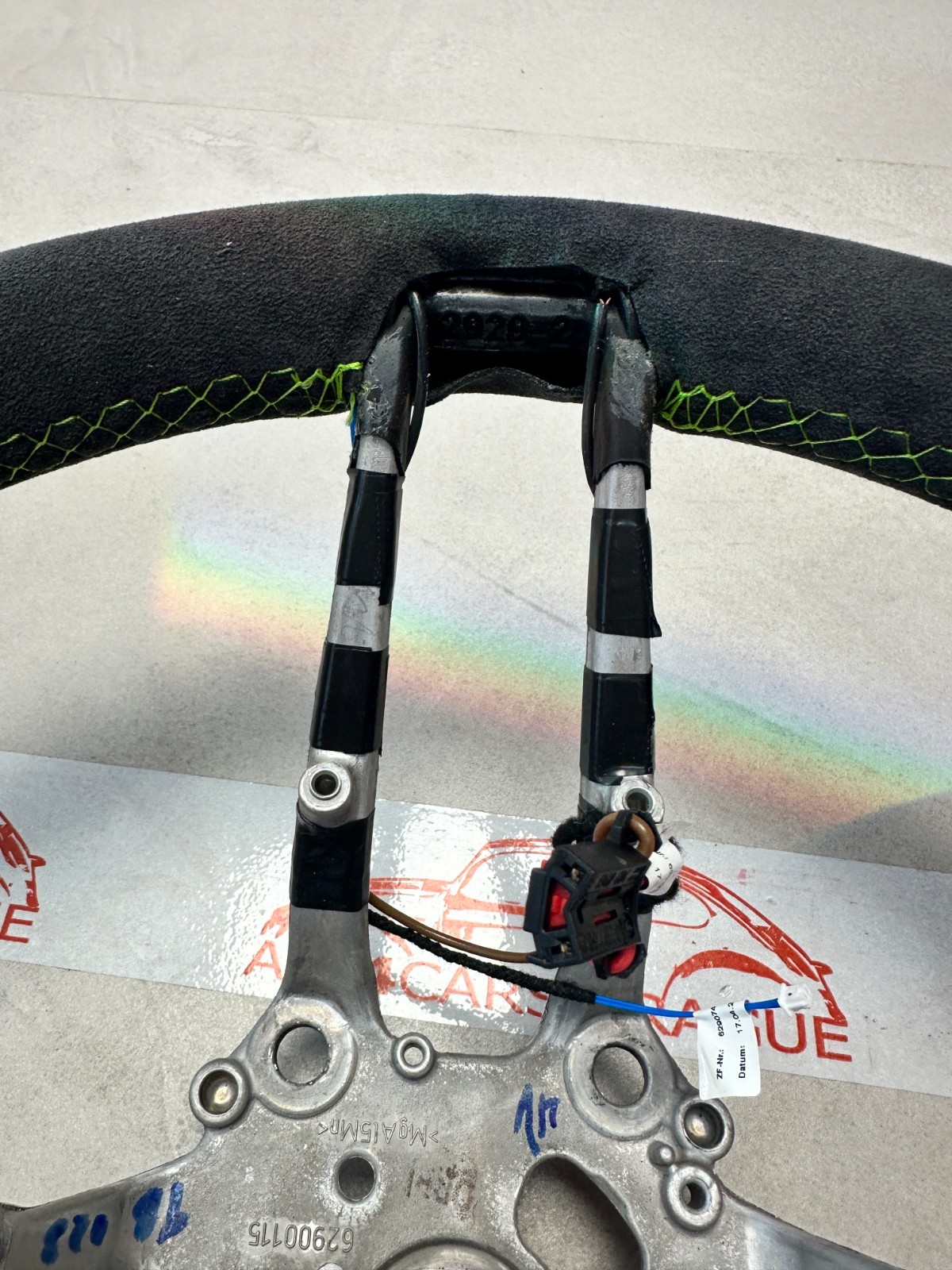 PORSCHE GTS TURBO LEERES RAHMEN LENKRAD BEHEIZT SCHWARZ (GRÜN) ALCANTARA LEDER - Obrázek 12