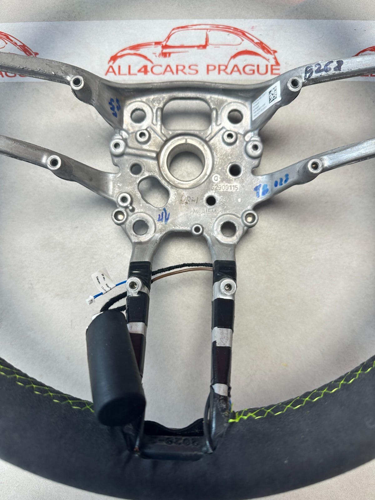 PORSCHE GTS TURBO LEERES RAHMEN LENKRAD BEHEIZT SCHWARZ (GRÜN) ALCANTARA LEDER - Obrázek 3