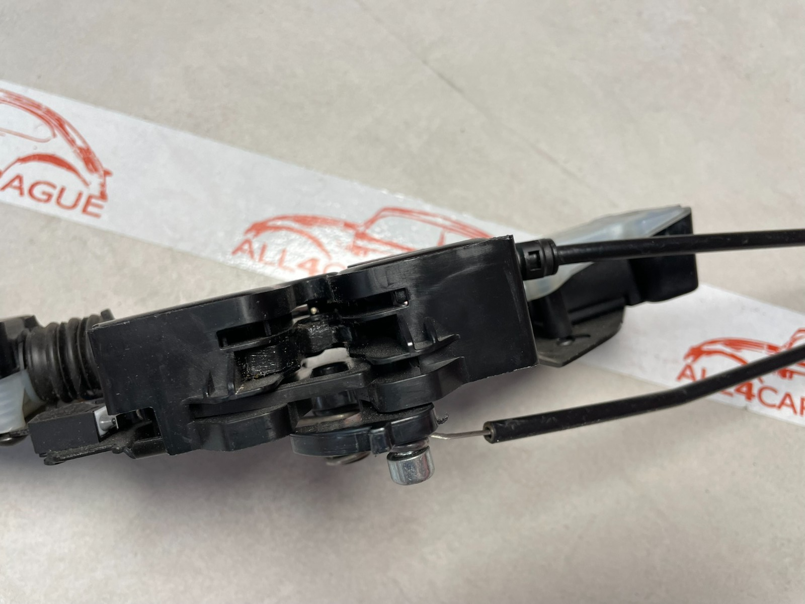 PORSCHE MACAN 95C VERSCHLUSS SCHLOSS MOTORHAUBE ABDECKUNG 95C823509E FAST NEU OE - Obrázek 14