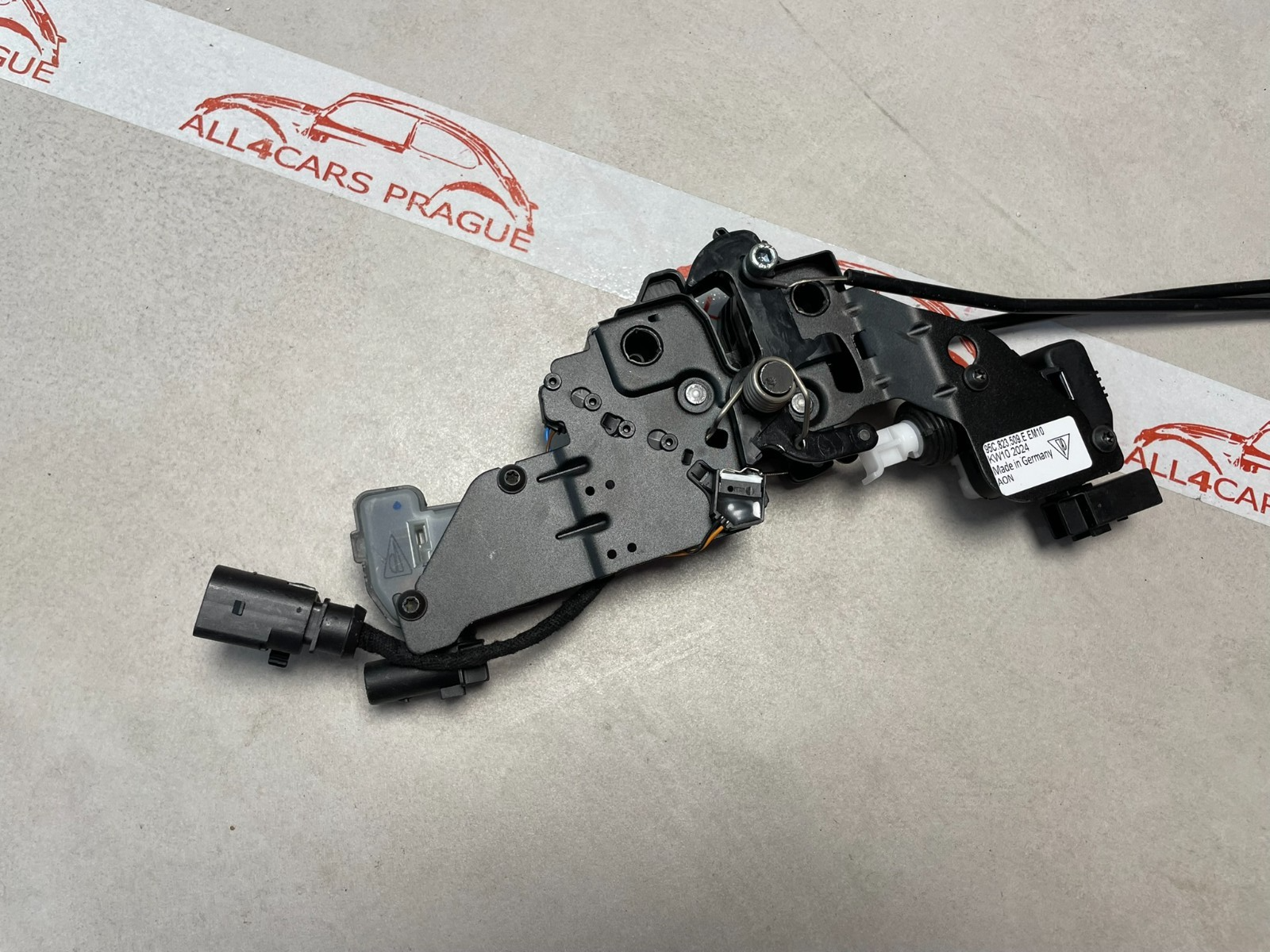 PORSCHE MACAN 95C VERSCHLUSS SCHLOSS MOTORHAUBE ABDECKUNG 95C823509E FAST NEU OE - Obrázek 15