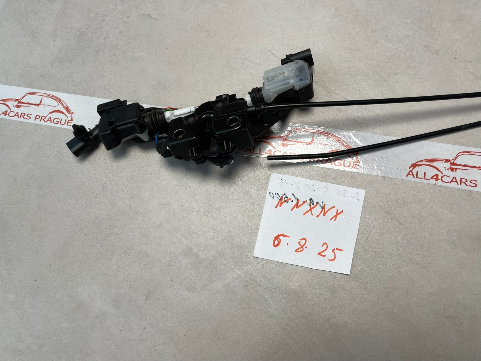 PORSCHE MACAN 95C VERSCHLUSS SCHLOSS MOTORHAUBE ABDECKUNG 95C823509E FAST NEU OE - Obrázek 18