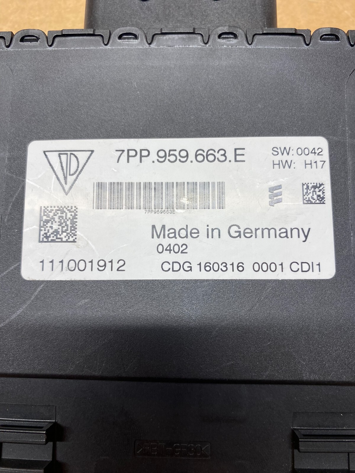 PORSCHE, VW TOUAREG SPANNUNGSSTABILISATOR FUR START-STOPP SYSTEM 7PP959663E NEU! - Obrázek 3