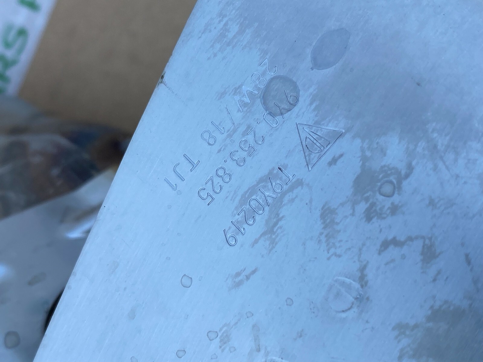 Porsche Cayenne Endrohre Auspuff Tips 9Y0 253 823 / 9Y0 253 824 ORIG. NEU - Obrázek 6