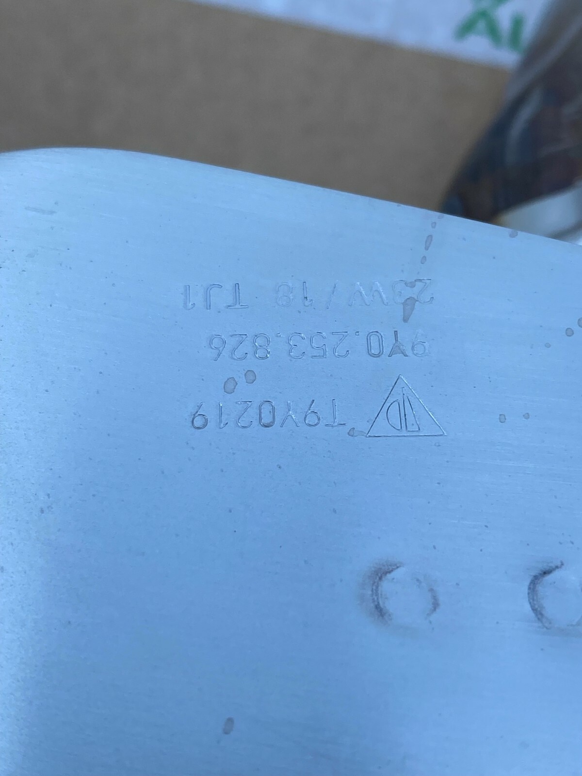 Porsche Cayenne Endrohre Auspuff Tips 9Y0 253 823 / 9Y0 253 824 ORIG. NEU - Obrázek 7