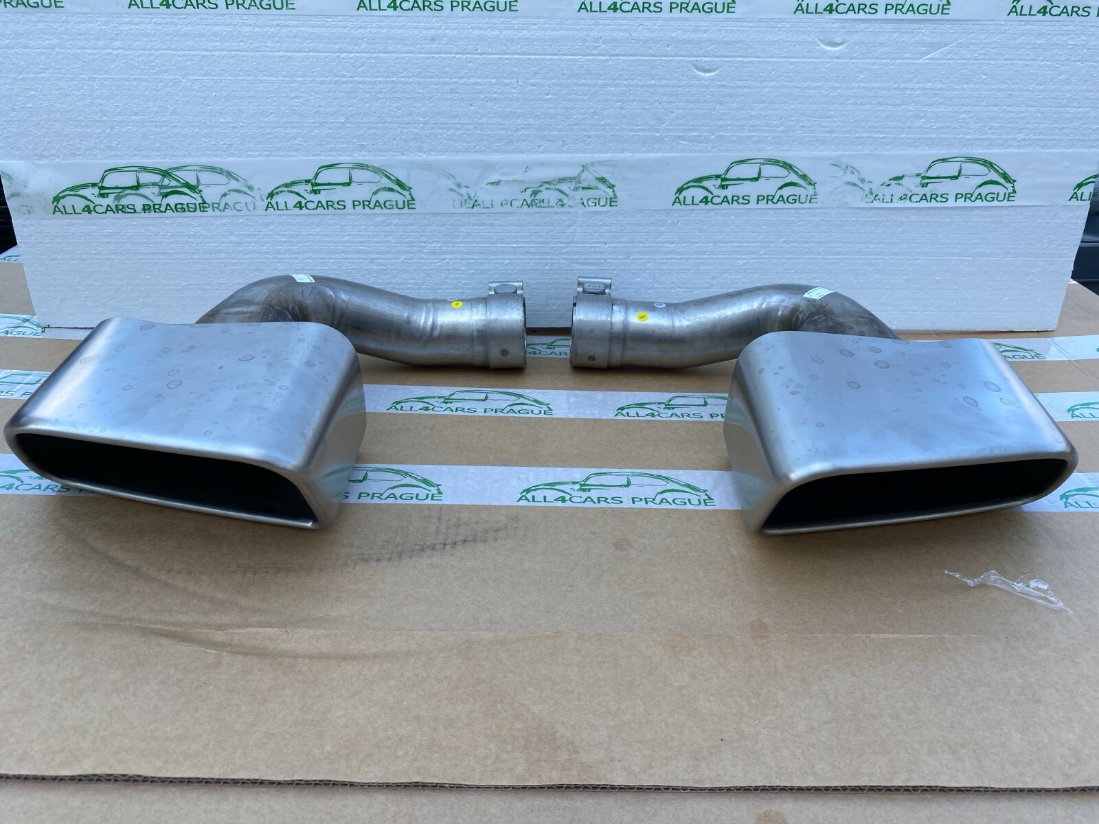 Porsche Cayenne Endrohre Auspuff Tips 9Y0 253 823 / 9Y0 253 824 ORIG. NEU