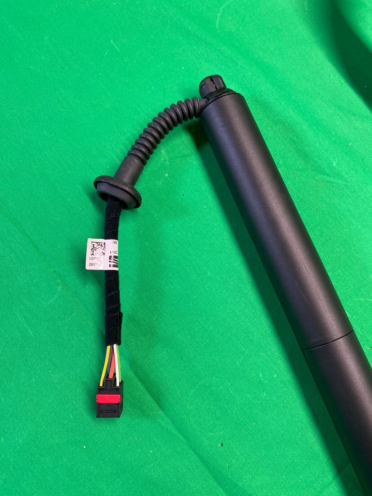 SEAT FORMENTOR ELEKTRISCHE ANTRIEBSEINHEIT FÜR ELEKTRISCHE HECKKLAPE 5FF827851 - Obrázek 6