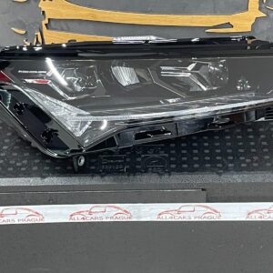 ŠKODA ENYAQ VOLL LED CRYSTAL HEADLIGHTS FRONT RIGHT 5LB941016A = 5LB941018A NEW