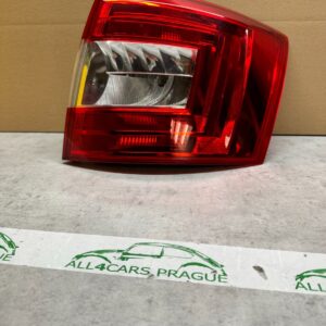 SKODA OCTAVIA III COMBI 2013-2017 RÜCKLEUCHTE 5E9945096 LED RECHTS ORIG. SKODA