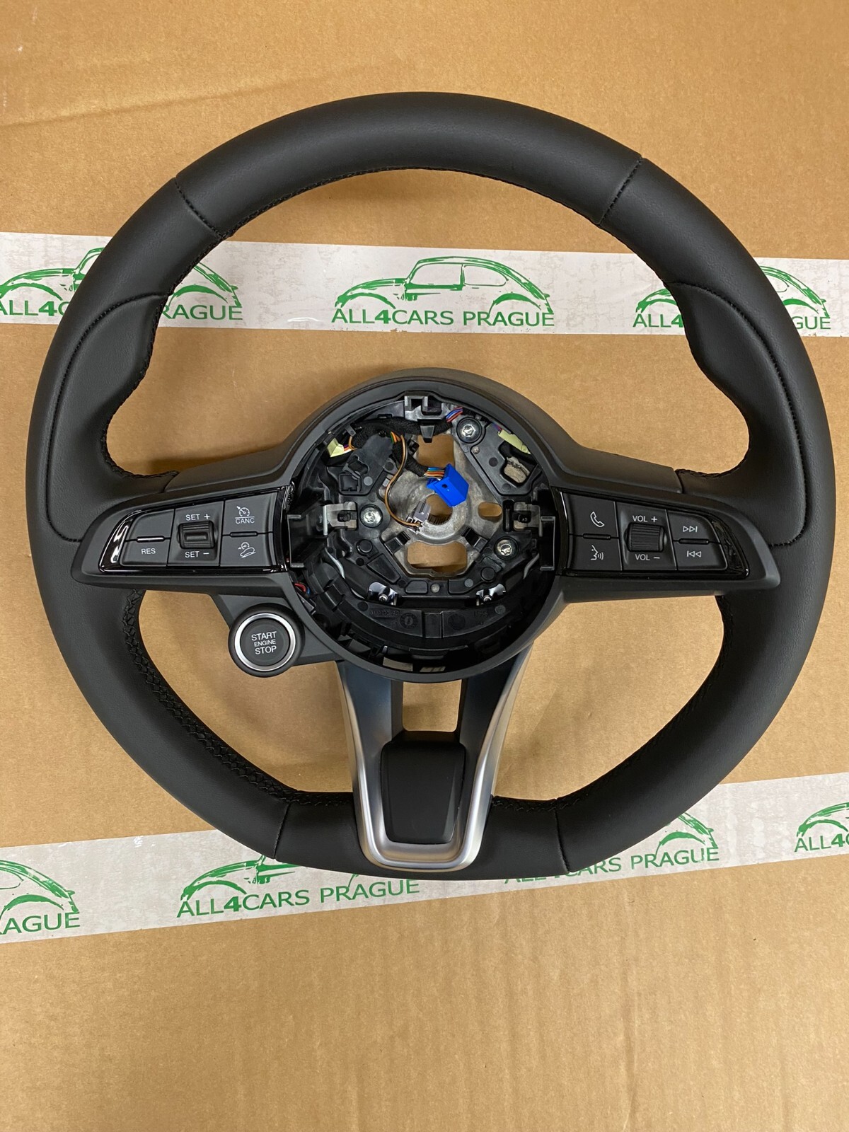 SPORT LENKRAD ALFA ROMEO GIULIETTA LEDER MULTIFUNKTION SPORTLENKRAD 311990599CDU - Obrázek 3