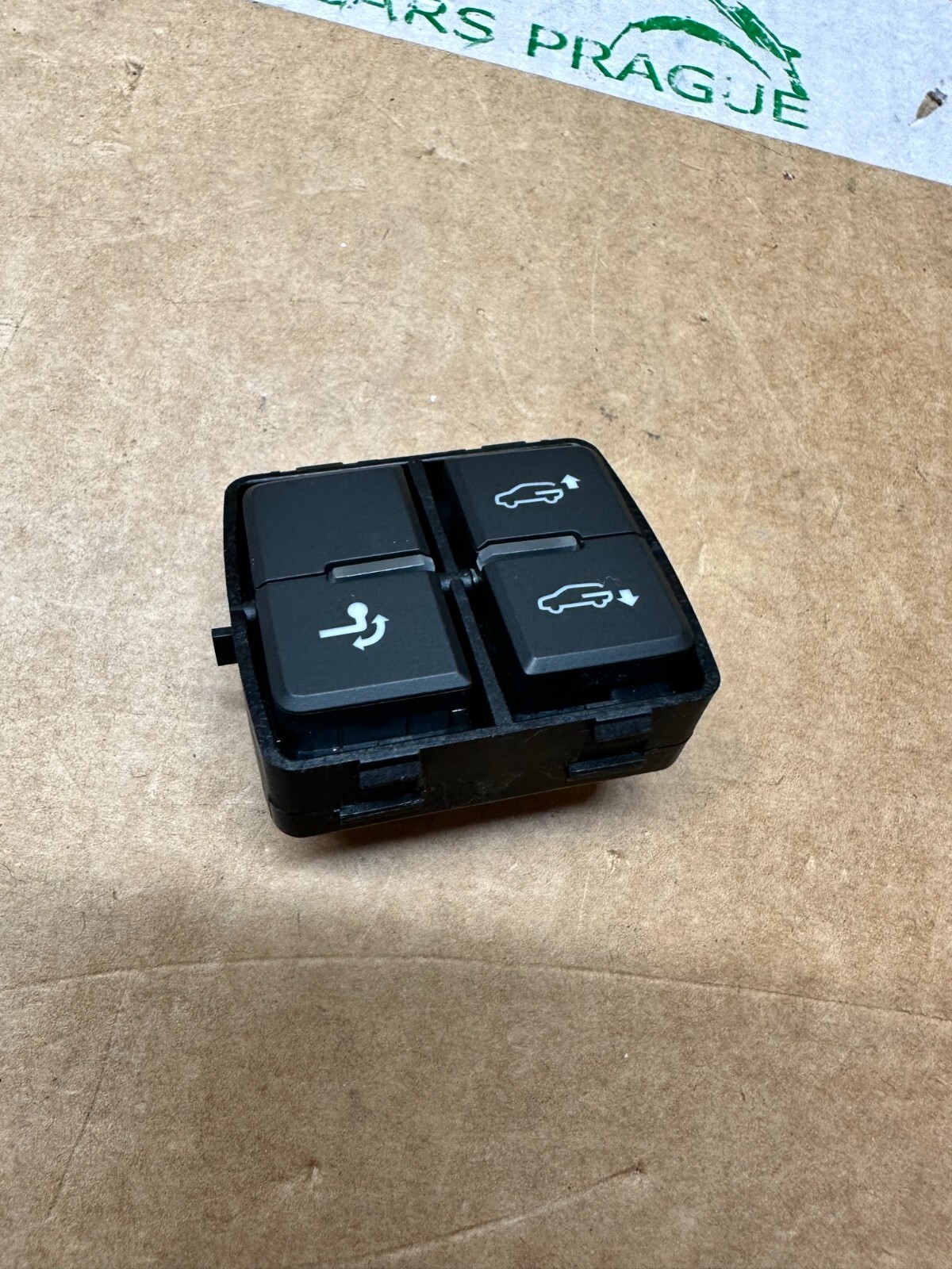 TOUAREG SCHALTER FÜR ELEKTRISCH ABKLAPPBARE ANHÄNGERKUPPLUNG 7P6959511H ORIG. - Obrázek 3