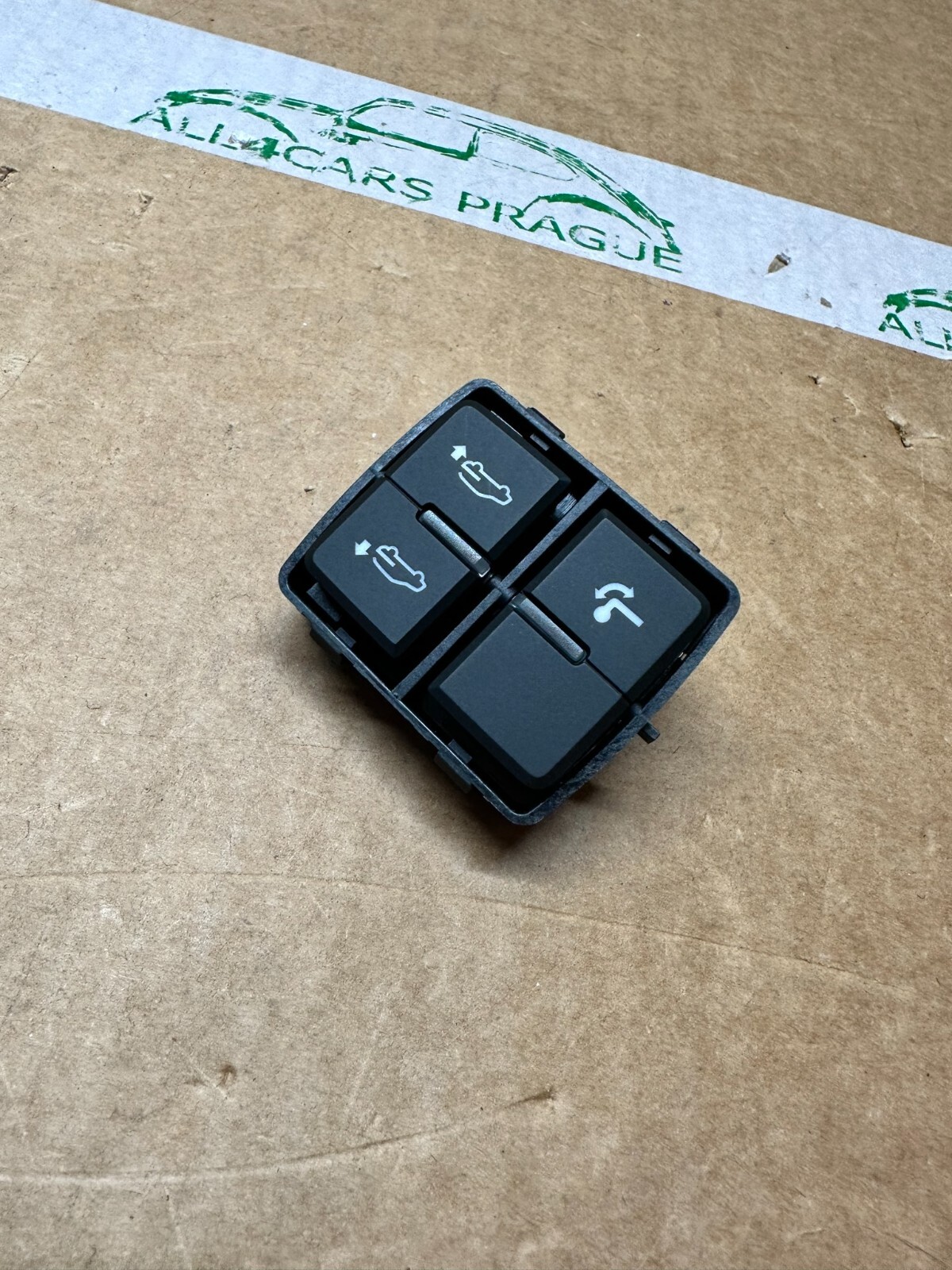 TOUAREG SCHALTER FÜR ELEKTRISCH ABKLAPPBARE ANHÄNGERKUPPLUNG 7P6959511H ORIG. - Obrázek 4