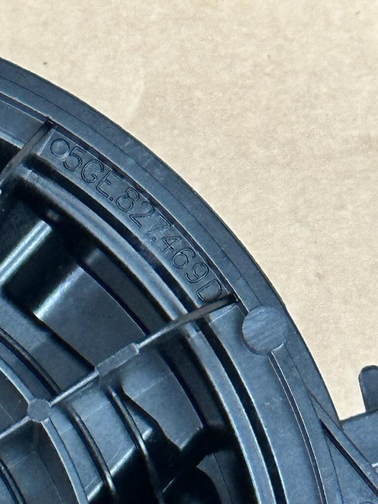 VOLKSWAGEN GOLF VARIANT HECKKLAPPENGRIFF 5G9827469D FAST NEU DEM. VOM TEST WAGEN - Obrázek 8