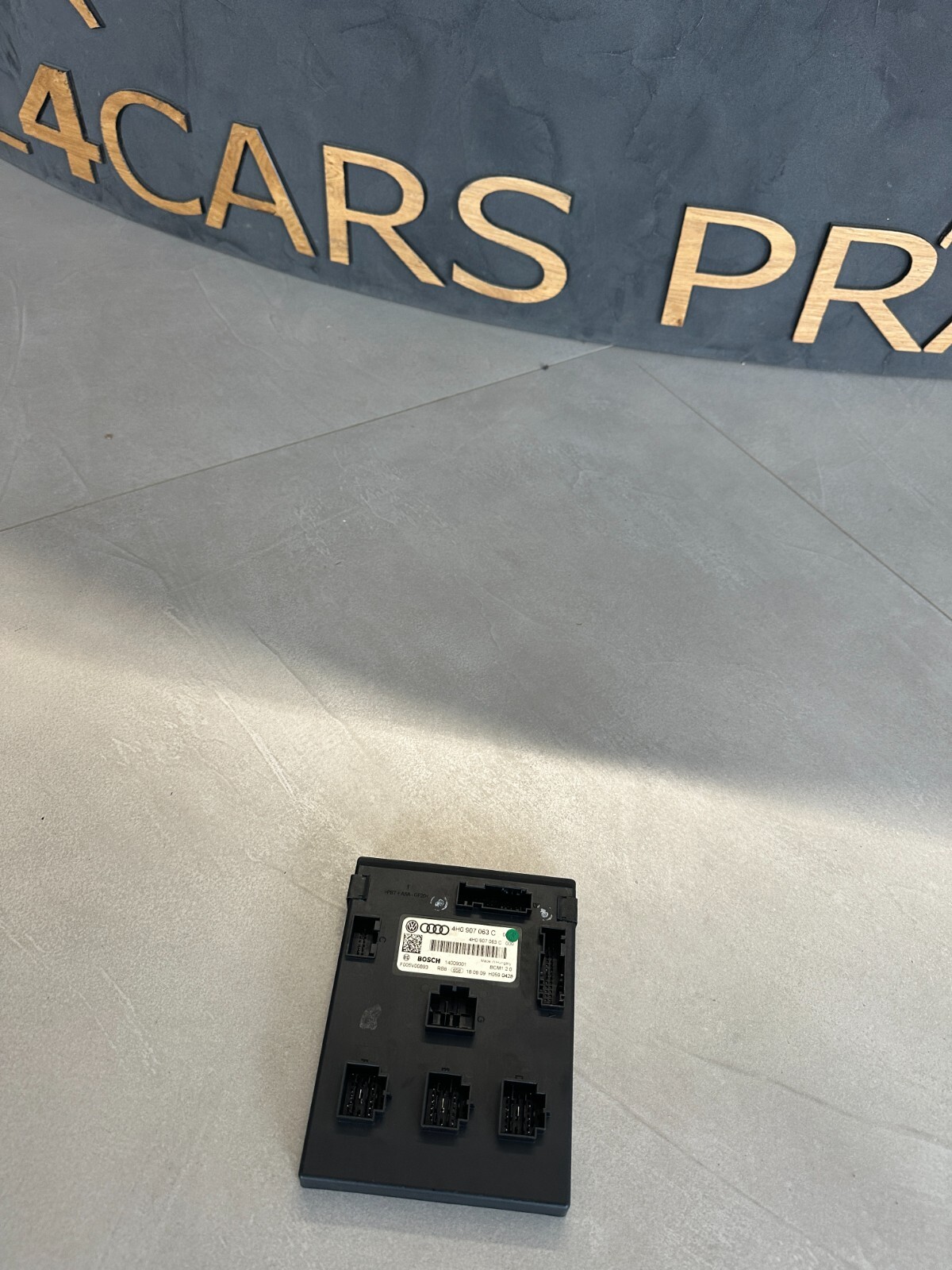 VOLKSWAGEN TOUAREG BORDNETZ-KOMFORTSTEUERGERÄT 4H0907063C Fast Neu Teil ....... - Obrázek 3