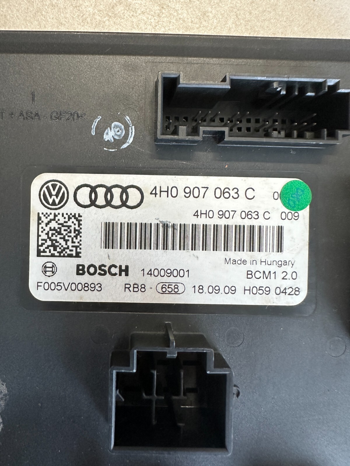 VOLKSWAGEN TOUAREG BORDNETZ-KOMFORTSTEUERGERÄT 4H0907063C Fast Neu Teil ....... - Obrázek 4