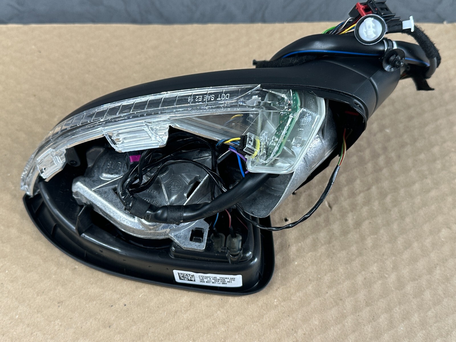 VW ARTEON AUßENSPIEGEL LINKS ELEKTRISCH + KAMERA UMFELDLICHT 3G8857501LJ OE! NEU - Obrázek 16