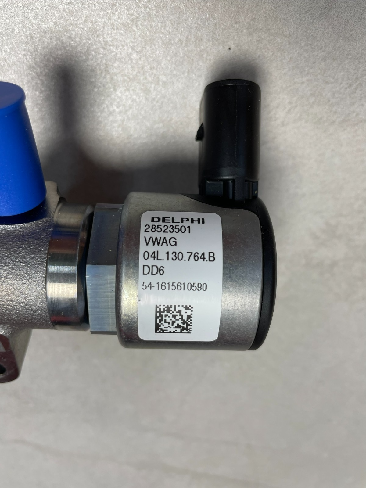 VW CRAFTER - TRANSPORTER KRAFTSTOFF VERTEILER 04L130764B 04L906054 04L130093 NEU - Obrázek 9