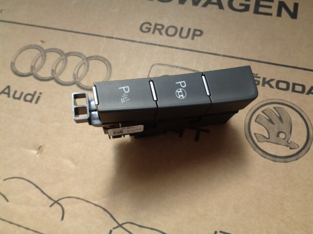 VW GOLF 7 DRUCKTASTEN SCHALTER PDC PLA 5G1927238F Fast Neu d v Test Wagen ORIG. - Obrázek 3