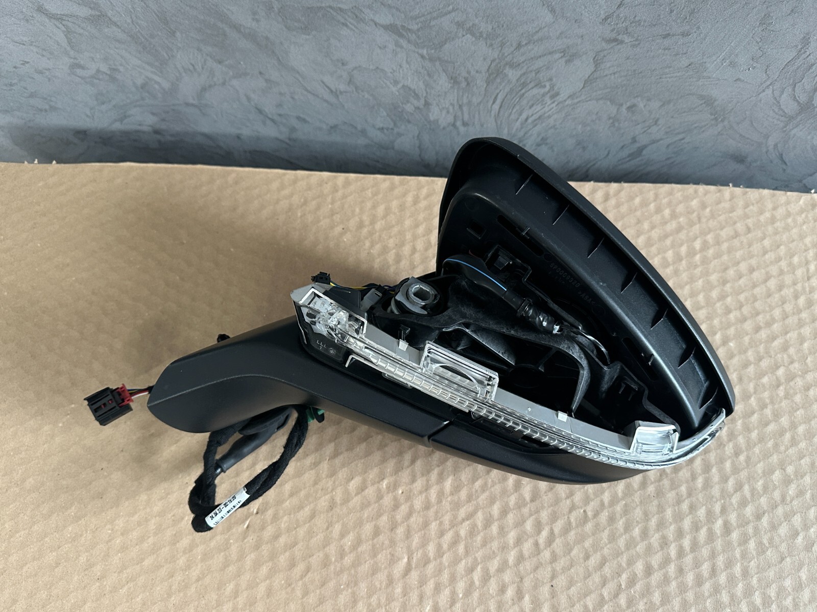 VW ID.4 ID4 AUßENSPIEGEL ELEKTRISCH LINKS FAHRERSEITE MIT KAMERA 11B857501AK NEU - Obrázek 19