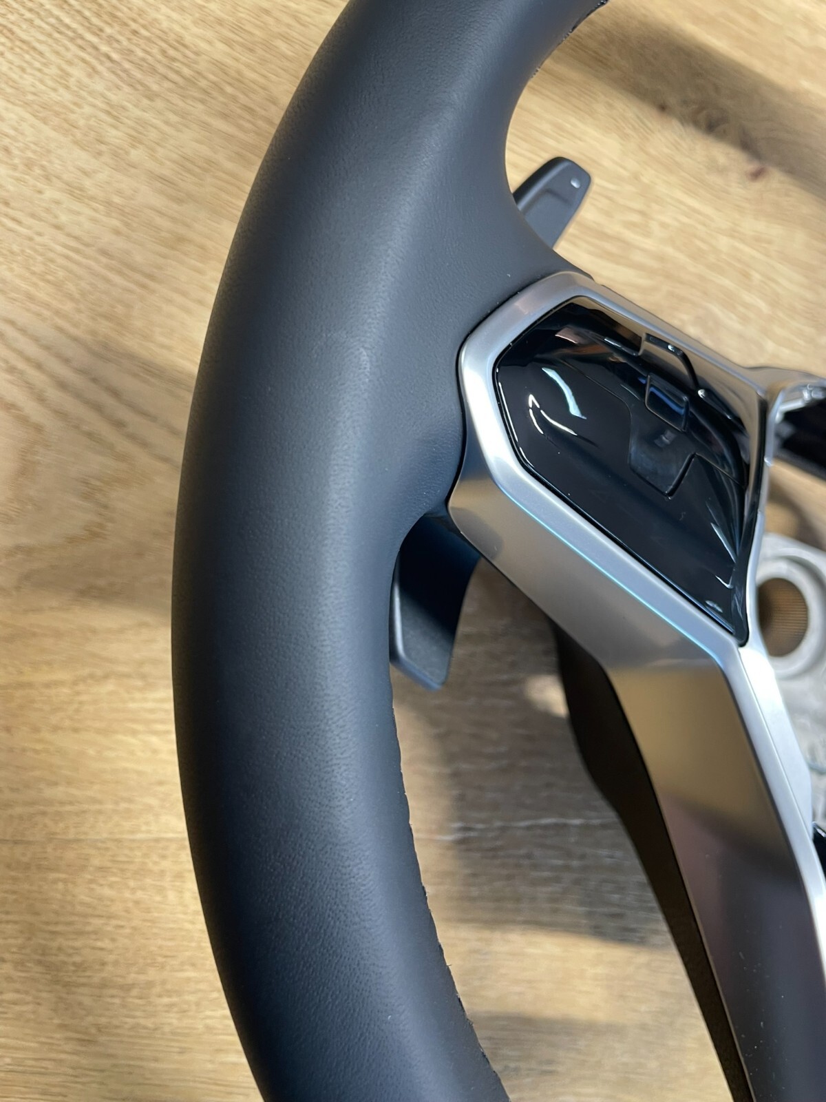 VW TOUAREG MULTIFUNKTIONS LEDER LENKRAD SPORT "R" 760419089Q FAST NEU TEST CAR - Obrázek 16