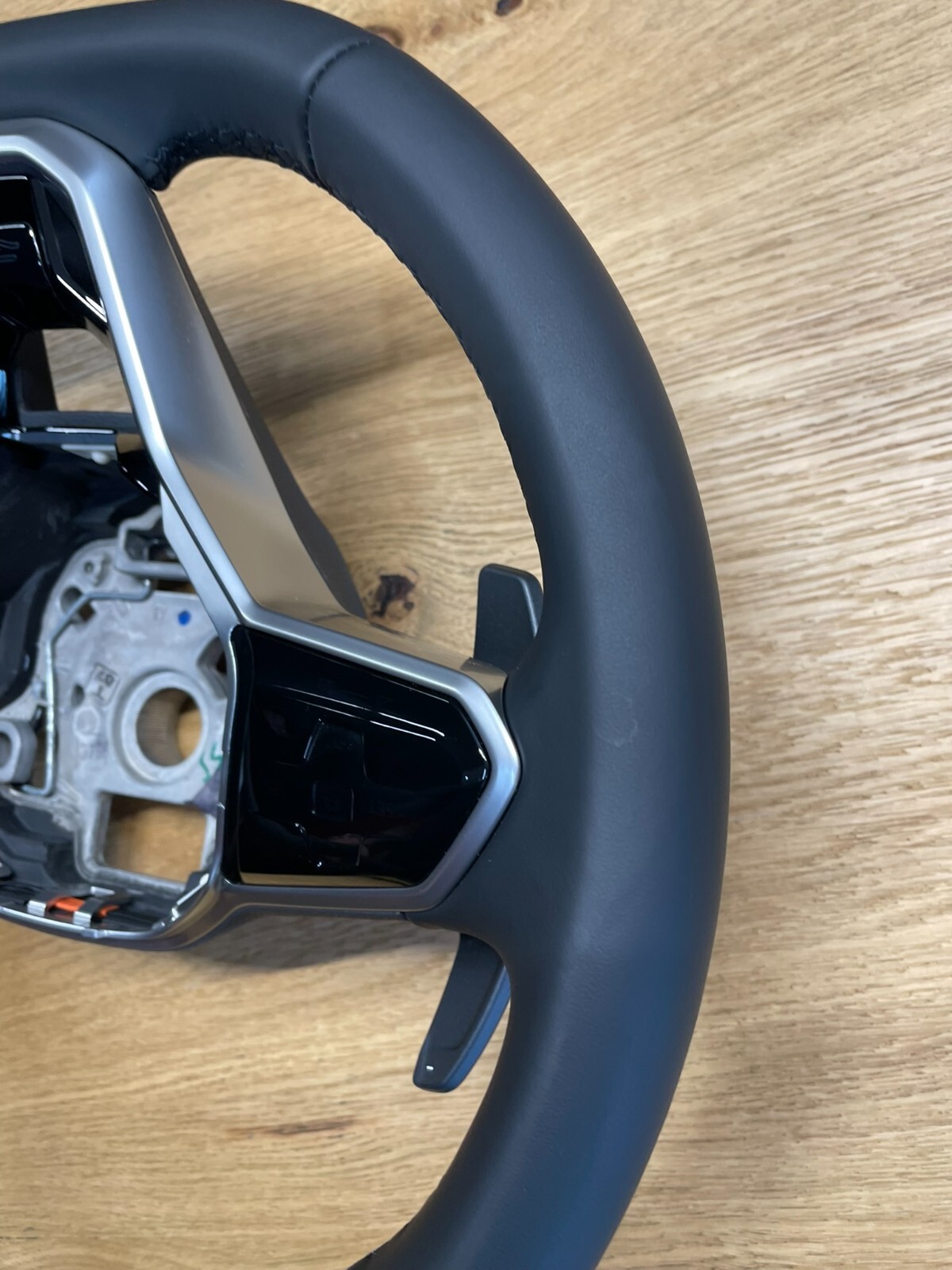 VW TOUAREG MULTIFUNKTIONS LEDER LENKRAD SPORT "R" 760419089Q FAST NEU TEST CAR - Obrázek 19